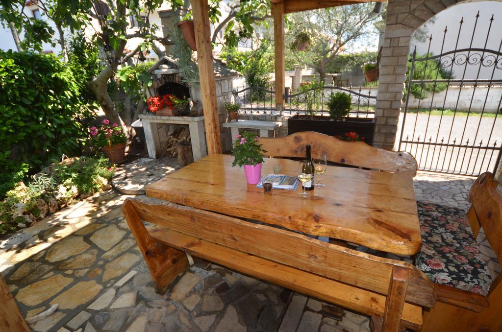 רוביני Guesthouse Mila מראה חיצוני תמונה